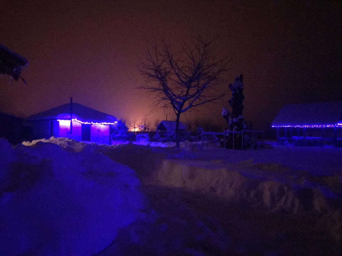 Hasienda Rîşnov Exteriör bild