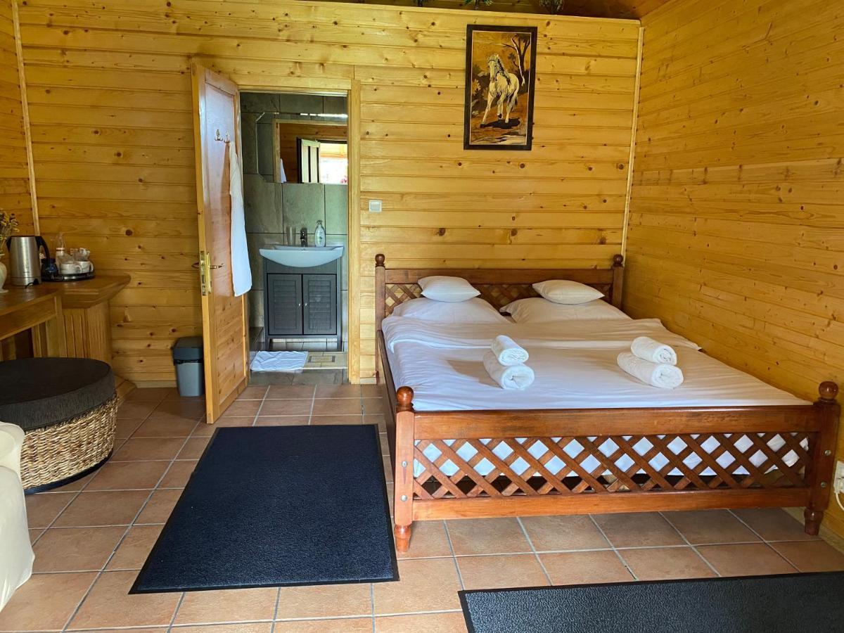 Hasienda Rîşnov Exteriör bild